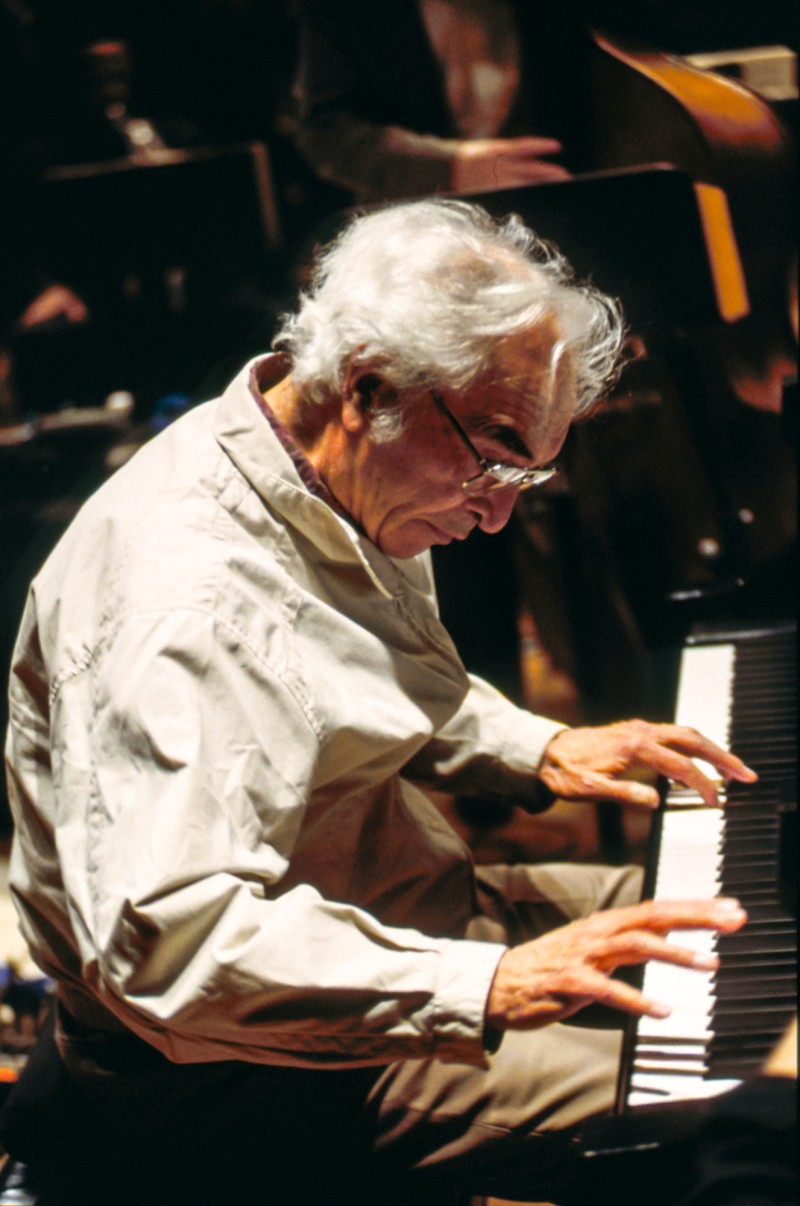 Dave Brubeck playing piano